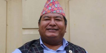 वैदेशिक रोजगार कार्यालयमा श्रममन्त्री श्रेष्ठको छड्के
