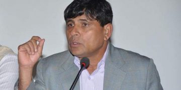 चितवनबाटै एमाले उपाध्यक्षमा उम्मेदवारी दिए घनश्याम भुसालले