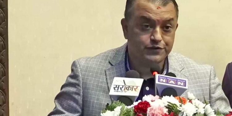 सभापतिका लागि पनि भोट माग्न आउँछु : गगन थापा
