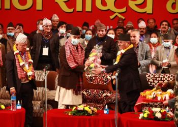प्रधानमन्त्री देउवा र अध्यक्ष प्रचण्डले गरे एक-अर्काको खुलेर प्रशंशा