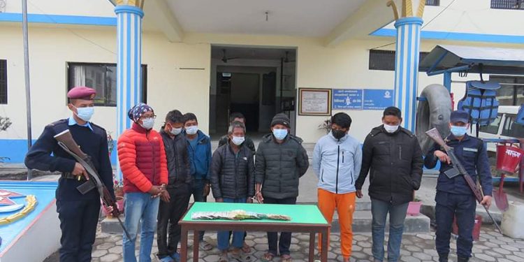 ६७ हजार नगदसहित ८ जना जुवाडे पक्राउ