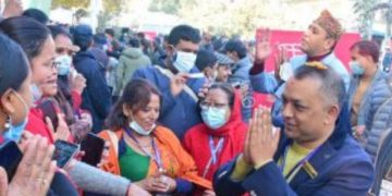 नेपाली कांग्रेस प्रतिनिधि भोट खसाल्ने लाइनमा