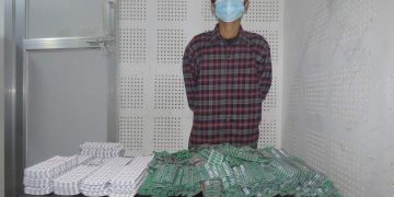 प्रतिबन्धित औषधी सहित एक जना पक्राउ
