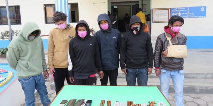 लागूऔषधसहित मकवानपुरबाट ६ जना पक्राउ