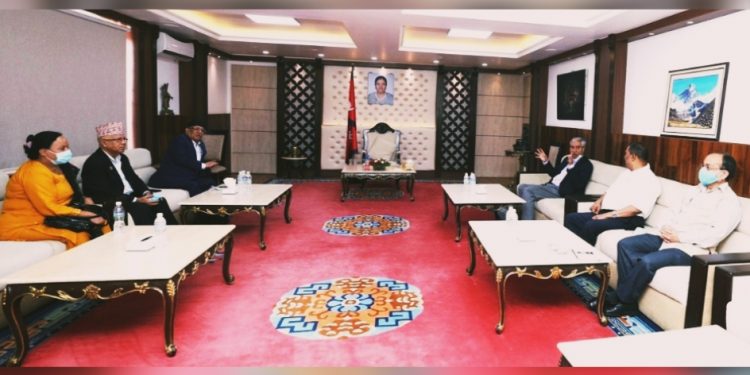 सत्ता गठबन्धन बैठक : तीनै तहको निर्वाचन एकैपटक गर्न कानूनविद्सँग छलफल गर्ने