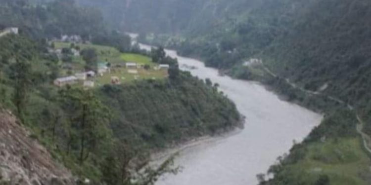 महाकाली नदिमा नेपाल – भारत आवतजावत गर्ने दोस्रो पक्की पुल बन्ने