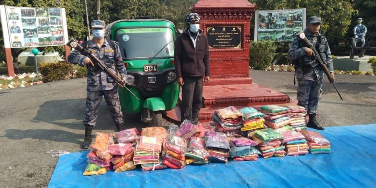 सशस्त्र प्रहरीद्वारा तस्करीको सामान बरामद