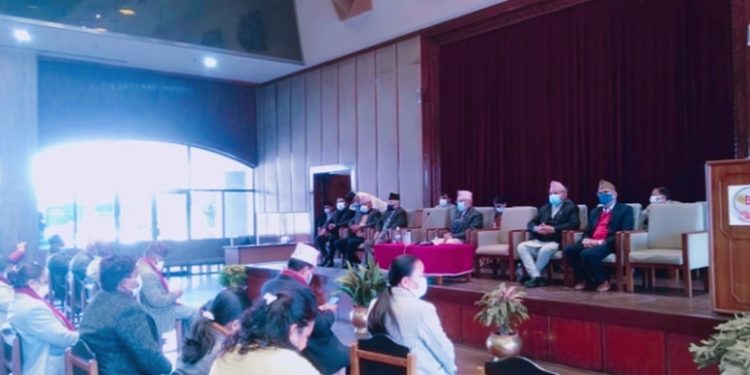 एमालेका अधिकांश सांसदहरू एमसीसीकाे विपक्षमा