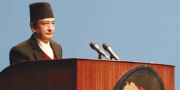 यस्तो छ टेबल भएको ‘एमसीसी’