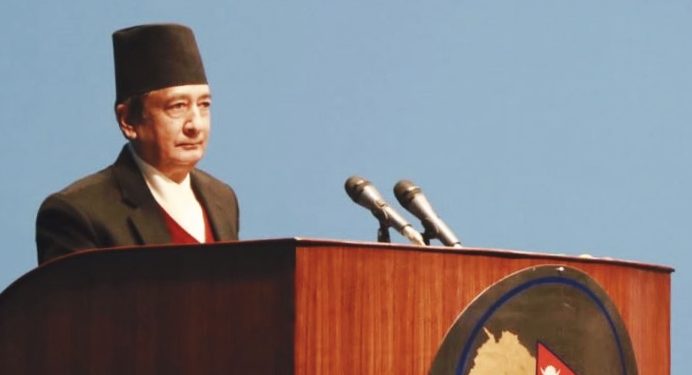 यस्तो छ टेबल भएको ‘एमसीसी’