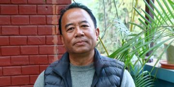 नेकपा एमालेका नेता तथा पूर्वसांसद सुवास कर्माचार्य एकीकृत समाजवादीमा प्रवेश