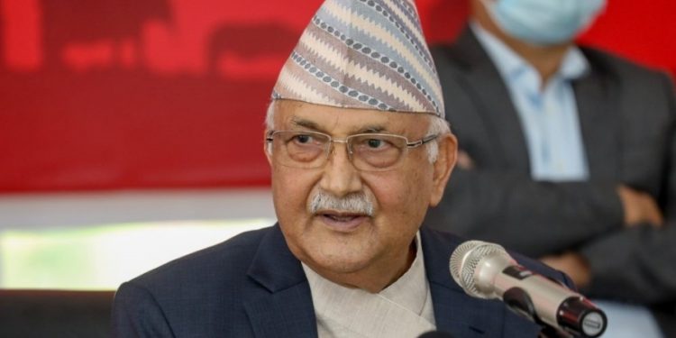 दाहाल र माधवकुमार नेपाललाई कामरेड भन्न मिल्दैन : ओली