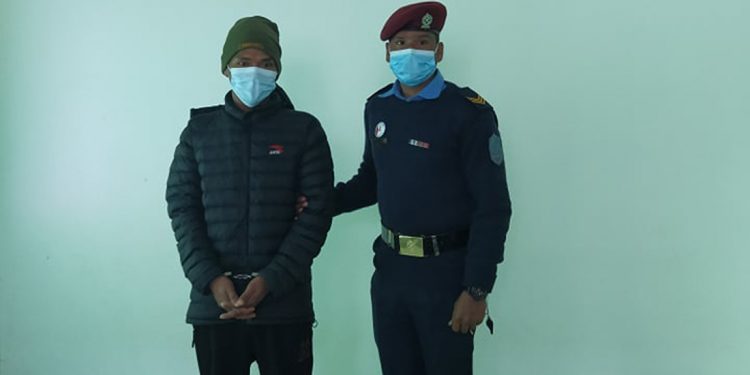 विस्फोटक पदार्थ नेपाल भित्र्याउने कार्यमा संलग्न रहेको आरोपमा पक्राउ
