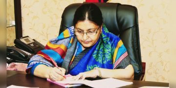 राष्ट्रपति भण्डारीसमक्ष ओहोदाको प्रमाण-पत्र पेश