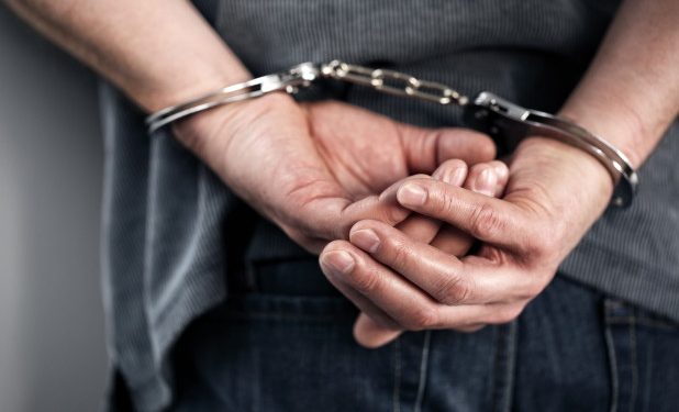 लागूऔषधसहित एकजना पक्राउ