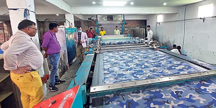 सुरक्षाकर्मीको पोसाक नेपालमै उत्पादन