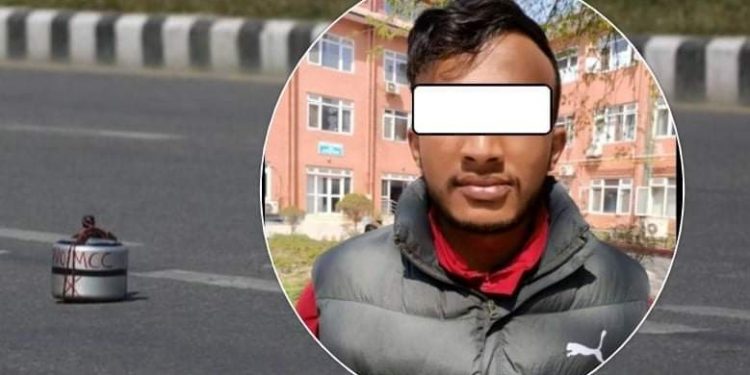 संसद् भवन अगाडी शङ्कास्पद बस्तु राख्ने युवक समातिए