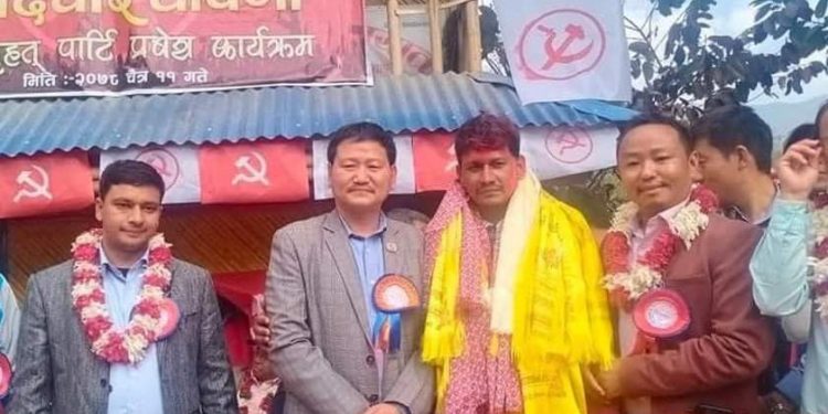 सोताङ गाउँपालिका अध्यक्षमा माओवादी नेता खड्काद्वारा उम्मेदवारी घोषणा