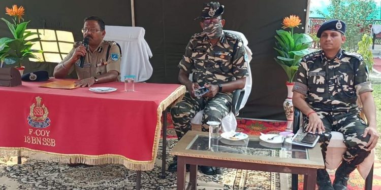 बॉर्डर पर मानव तस्करी,जाली नोट,मादक पदार्थ समेत अन्य तस्करी पर नकेलको ले चलाये अभियान : आईजी पंकज दराद