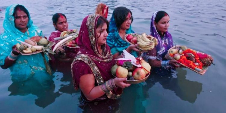 उदाउँदो सूर्यलाई अघ्र्य दिँदै चैतेछठ सम्पन्न