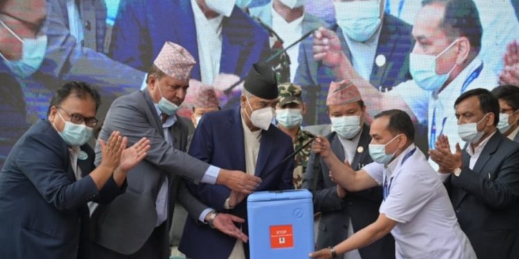 प्रधानमन्त्री देउवाद्वारा टाइफाइड खोप अभियानको शुभारम्भ