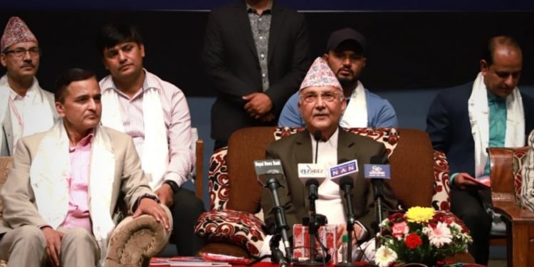 माधवलाई ओलीको चुनौती, ‘आगामी निर्वाचनमा तीन सिट ल्याएर देखाउनु त’