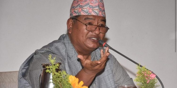 म्यानपावर व्यवसायीहरुमाथि खनिए श्रममन्त्री, राजनीति गर्न मन लागे चुनावमा भाग लिन व्यवसायीहरुलाई सुझाव