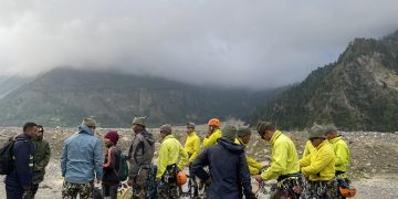 जहाज दुर्घटनास्थलमा उद्धार टोली पुग्यो