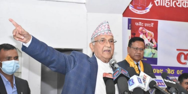 विश्वको मै हुँ भन्ने आँसुकविलाई नेपालको आँसु कविले घाँस काट्दा काट्दै हराइदिन्छ – अध्यक्ष ओली