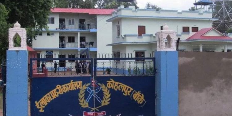 हिरासतकी महिलालाई मध्यराति असईले लगे आफ्नो कोठामा,निलम्बित गरेर छानबिन सुरु