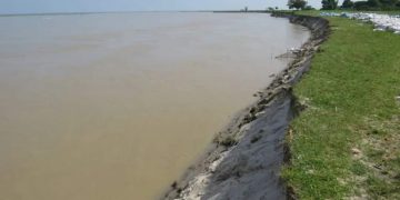 सप्तकोसीको बाँध फुट्यो, ४ हजार घर उच्च जोखिममा