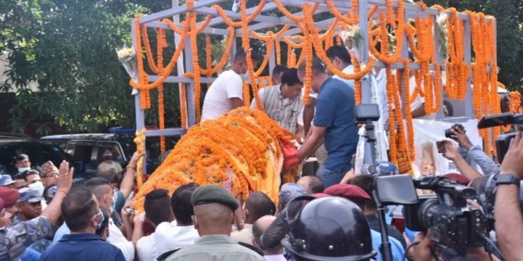 सानेपाबाट अन्त्येष्टिको लागि पशुपति लगियो प्रदीप गिरिको पार्थिव शरिर
