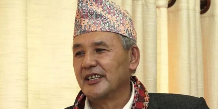 तोकिएको समयसम्म अस्पतालमा नबस्ने स्वास्थ्यकर्मीलाई कारबाही हुन्छ : स्वास्थ्यमन्त्री खापुङ