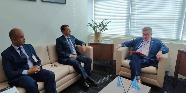 आईजिपीद्वय सिहं र अर्याल द्विपक्षीय भेटवार्तामा व्यस्त