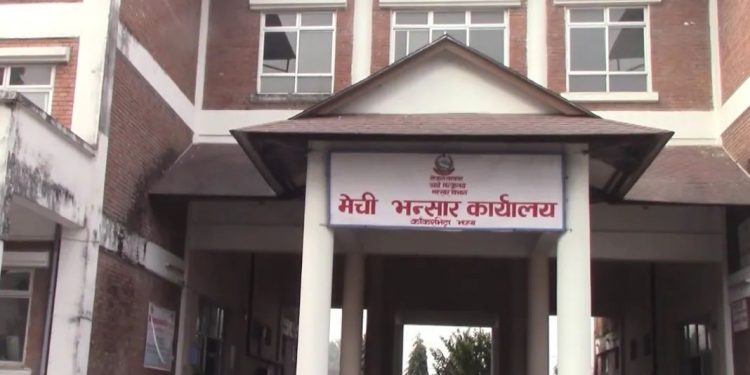 भन्सारको सेटिङमा खुलेआम तस्करी,जाँचपास भएका गाडी प्रहरी नियन्त्रणमा