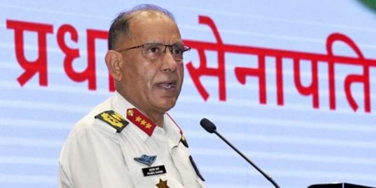 सेनालाई तयारी अवस्थामा रहन प्रधानसेनापति शर्माले दिए निर्देशन