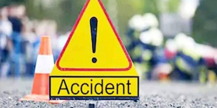 पर्सामा अटोरिक्साको ठक्करबाट सशस्त्र प्रहरी निरीक्षक घाइते