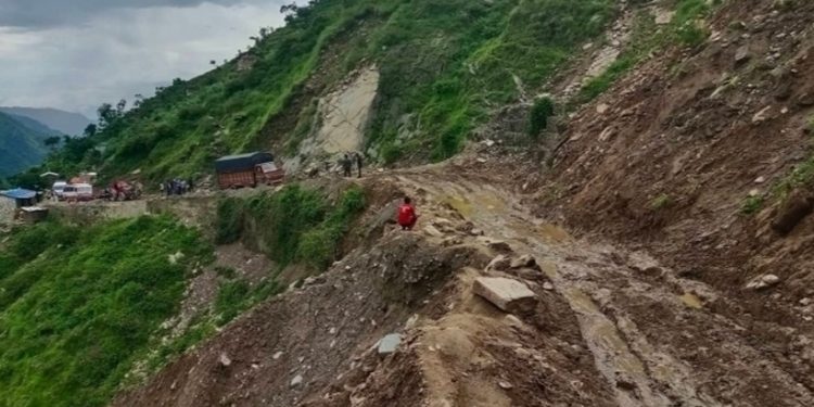 सुर्खेत-जुम्ला सडक २१ दिनपछि सञ्चालनमा