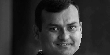 पत्रकार सरोजराज अधिकारी होटलमा मृत फेला