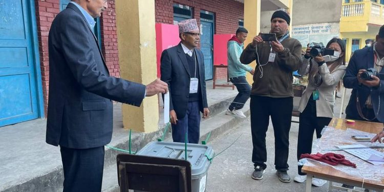 सभामुख सापकोटाले गरे मतदान