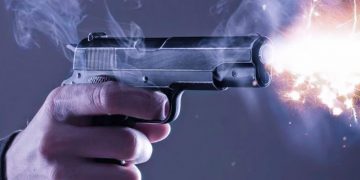 सिराहामा मतपेटिका खोसाखोस, प्रहरीले चलायो गोली