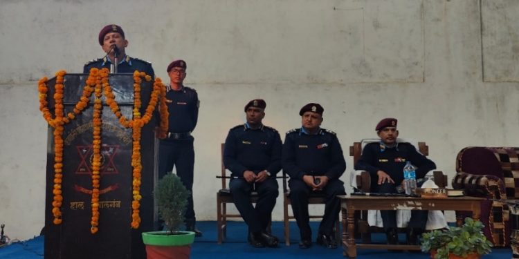 आईजीपी सिंहद्वारा प्रहरी तालिम केन्द्र र प्रहरी अस्पताल निरीक्षण
