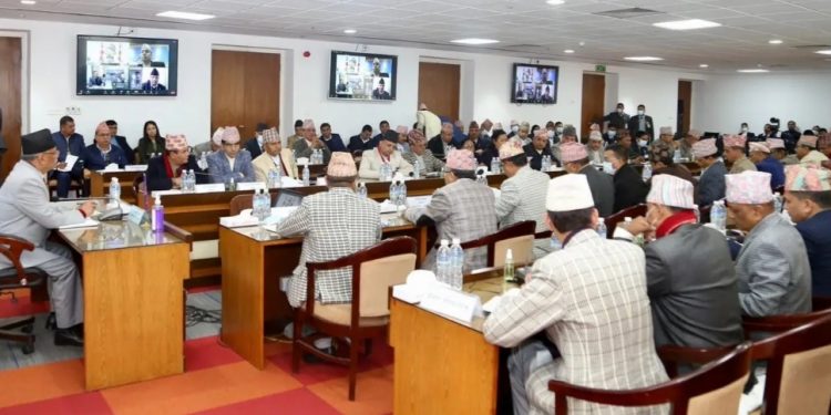 सचिवहरुसँग छलफल गर्दै प्रधानमन्त्री प्रचण्ड