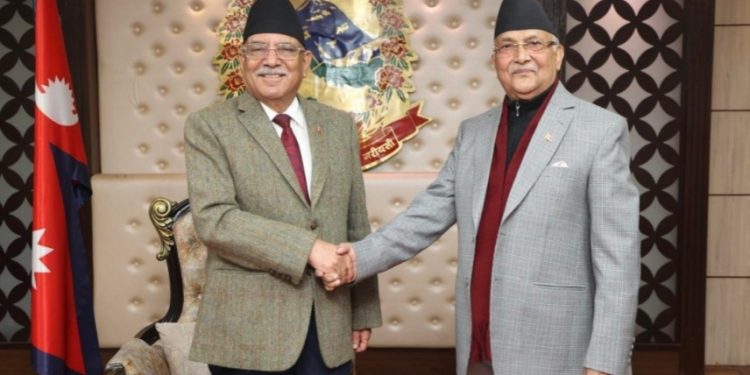 प्रधानमन्त्री प्रचण्ड र एमाले अध्यक्ष अ‍ोलीबीच बालुवाटारमा भेटवार्ता,के-के भयो छलफल ?