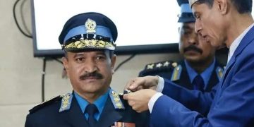 नेपाल प्रहरीका आईजीपी कुँवरले लगाए दर्ज्यानी चिह्न