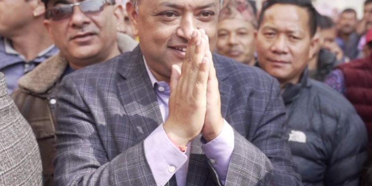 गठबन्धन भत्किन्छ भनेर धेरै चकचक नगर्न एमालेलाई महामन्त्री गगन थापाको चेतावनी