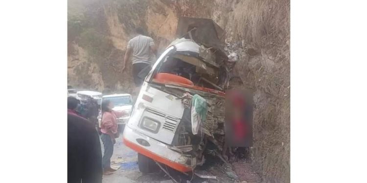 सिन्धुलीमा बस दुर्घटना हुँदा ५ जनाको मृत्यु