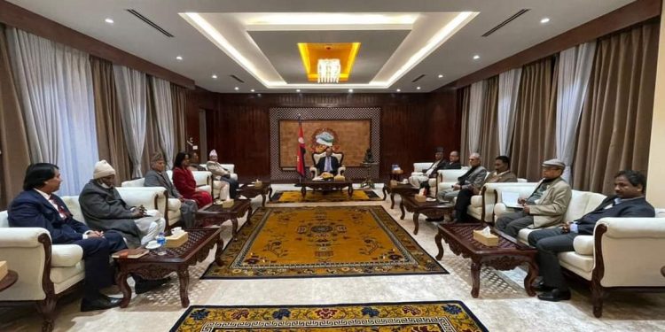 प्रधानमन्त्री प्रचण्डलाई विश्वासको मत दिन १० दल एकमत