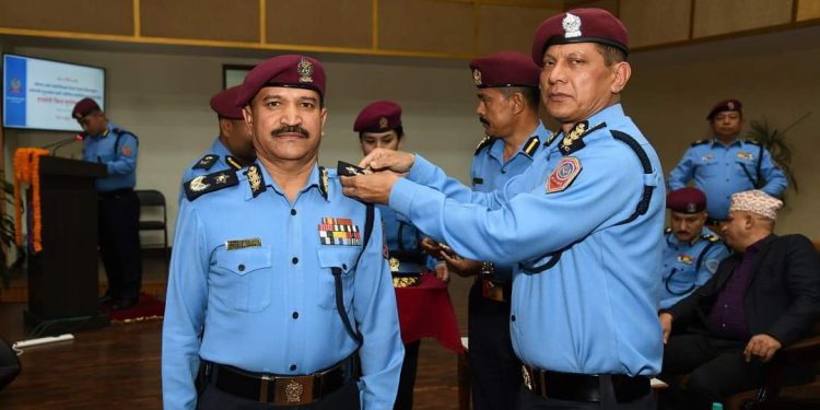 पाँच जना प्रहरी अतिरिक्त महानिरीक्षकहरू दर्ज्यानी चिन्हद्वारा सुशोभित