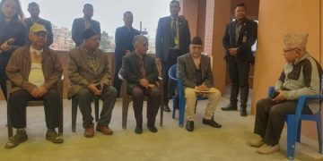 नेपाललाई भेटेर ओलीले दिए समवेदना